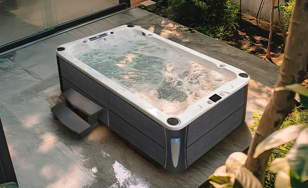 Deck Series Des Moines hot tubs for sale